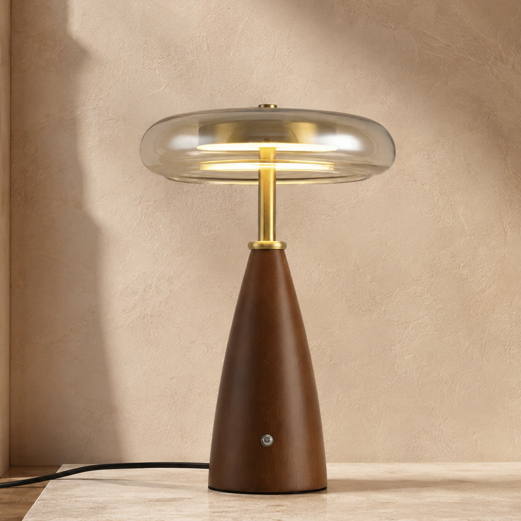 Aronde Lampe de Table en Noyer et Verre Cognac