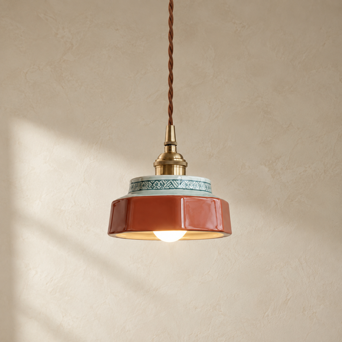 Soucoupe Suspension en Céramique Émaillée